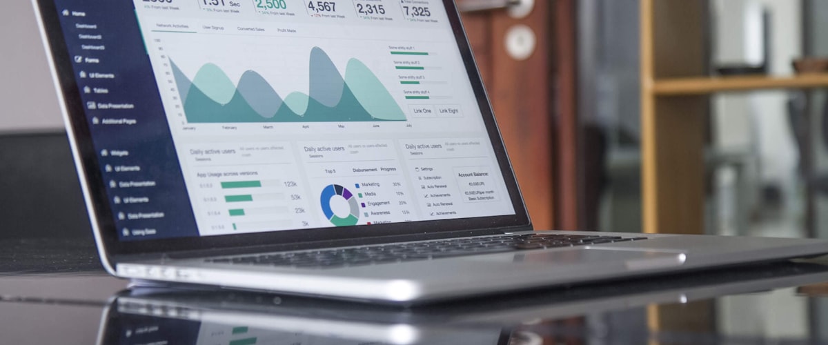 CRM/ERP Sistemi Nədir və Biznesinizə Nə Qazandırır?